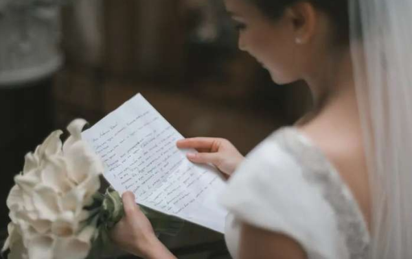 人人生 人生实相：你所遇到的人、所发生的事，当然不尽如人意，但毫无例外，都“配你刚刚好”